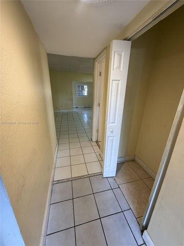 4541 NW 190th St, Miami Gardens, FL 33055