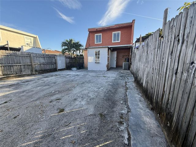 4541 NW 190th St, Miami Gardens, FL 33055