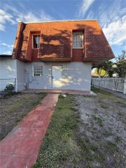 4541 NW 190th St, Miami Gardens, FL 33055