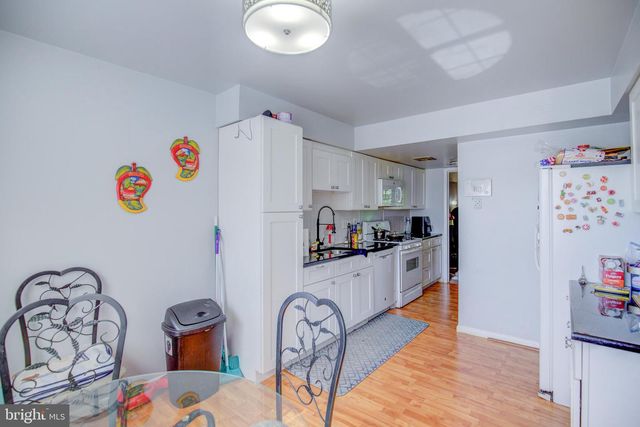 15048 CHERRYDALE DR, Woodbridge, VA 22193