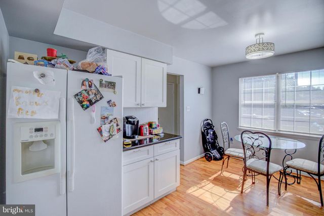 15048 CHERRYDALE DR, Woodbridge, VA 22193