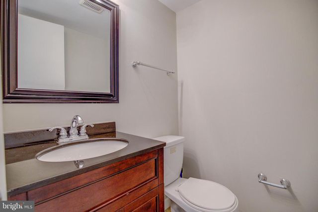 15048 CHERRYDALE DR, Woodbridge, VA 22193