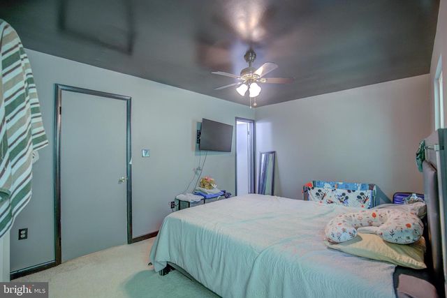 15048 CHERRYDALE DR, Woodbridge, VA 22193