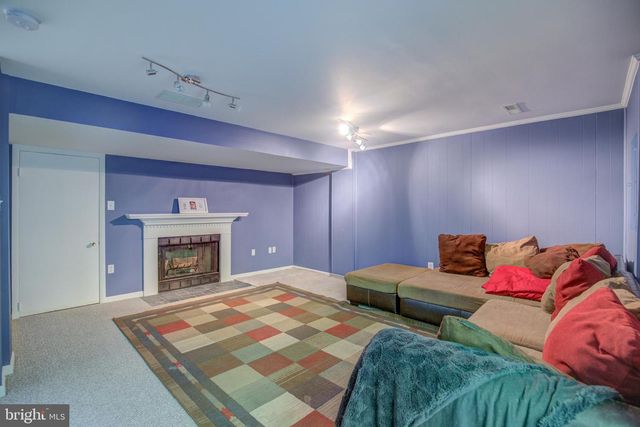 15048 CHERRYDALE DR, Woodbridge, VA 22193