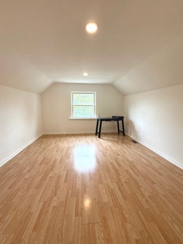 3439 S CLAREMONT Avenue, Chicago, IL 60608