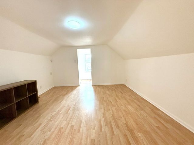 3439 S CLAREMONT Avenue, Chicago, IL 60608