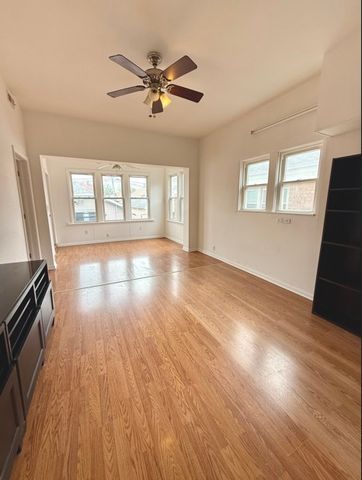 3439 S CLAREMONT Avenue, Chicago, IL 60608