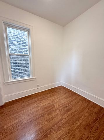 3439 S CLAREMONT Avenue, Chicago, IL 60608