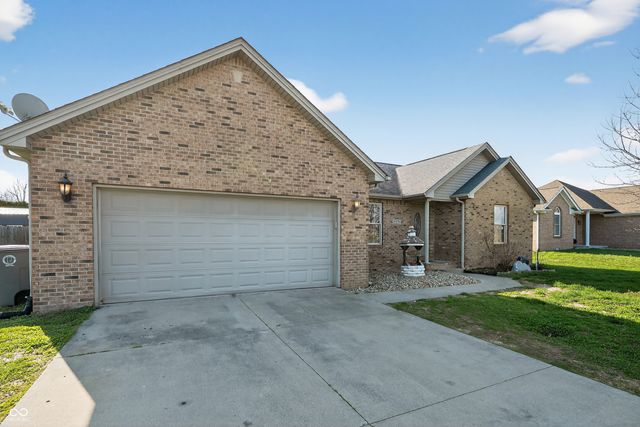 4456 Katy Drive, Seymour, IN 47274