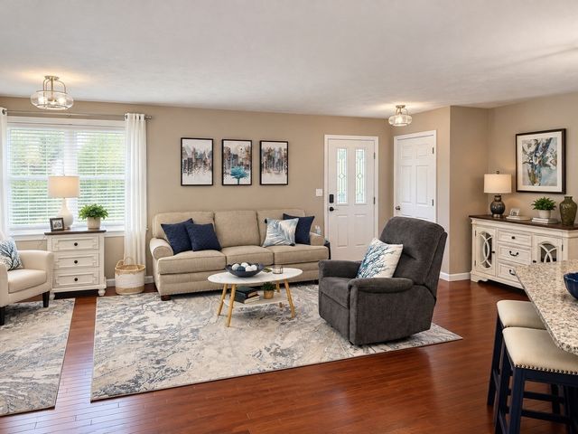 75 Bear Paw Trl 75, Taunton, MA 02718