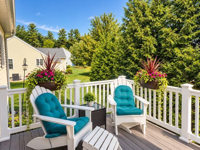 75 Bear Paw Trl 75, Taunton, MA 02718