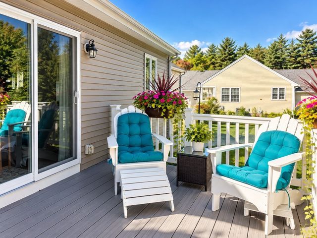 75 Bear Paw Trl 75, Taunton, MA 02718