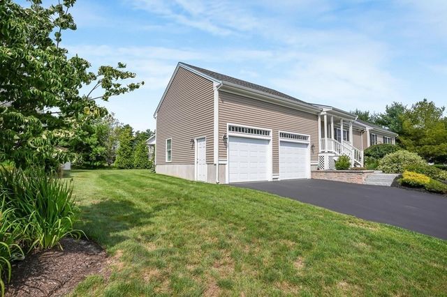 75 Bear Paw Trl 75, Taunton, MA 02718