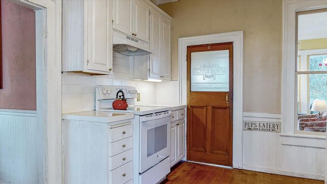 1337 Lincoln Street, Ferndale, CA 95536