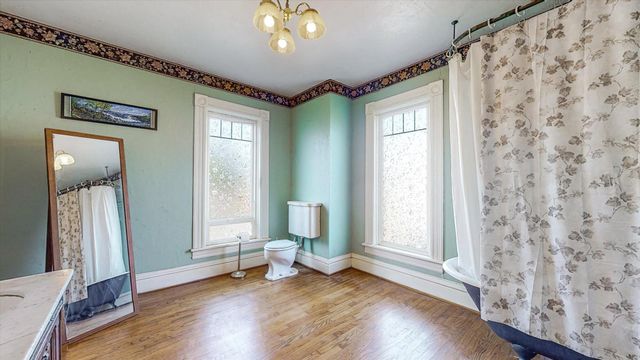 1337 Lincoln Street, Ferndale, CA 95536