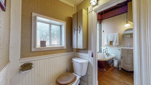 1337 Lincoln Street, Ferndale, CA 95536