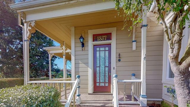 1337 Lincoln Street, Ferndale, CA 95536