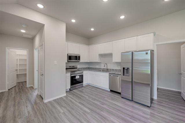 11632 Vistawoods Street, Willis, TX 77318