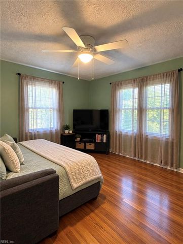 109 Winchester DR, Hampton, VA 23666