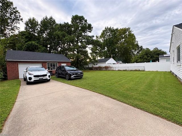 109 Winchester DR, Hampton, VA 23666