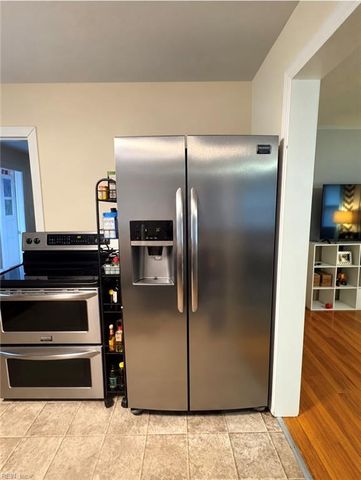 109 Winchester DR, Hampton, VA 23666