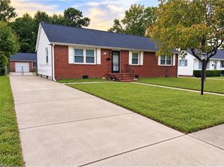 109 Winchester DR, Hampton, VA 23666