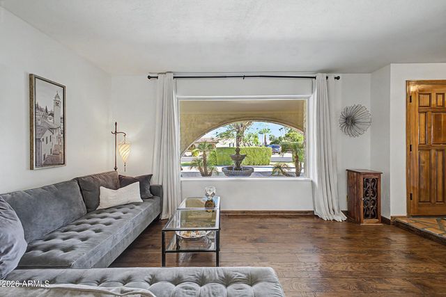 7644 W BLUEFIELD Avenue, Glendale, AZ 85308