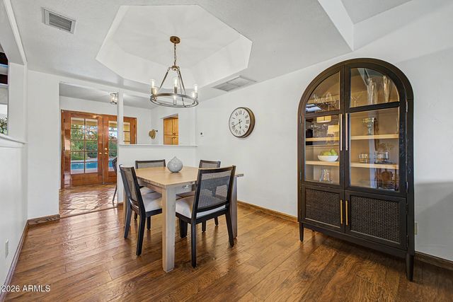 7644 W BLUEFIELD Avenue, Glendale, AZ 85308