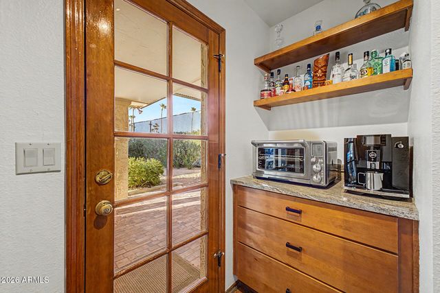 7644 W BLUEFIELD Avenue, Glendale, AZ 85308