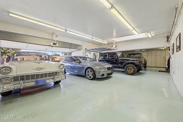 7644 W BLUEFIELD Avenue, Glendale, AZ 85308