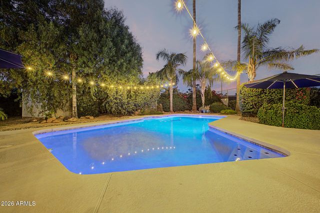 7644 W BLUEFIELD Avenue, Glendale, AZ 85308
