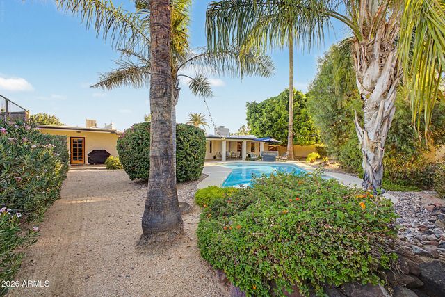 7644 W BLUEFIELD Avenue, Glendale, AZ 85308