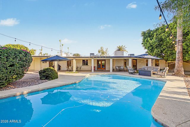7644 W BLUEFIELD Avenue, Glendale, AZ 85308