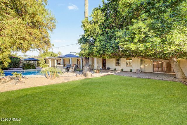 7644 W BLUEFIELD Avenue, Glendale, AZ 85308