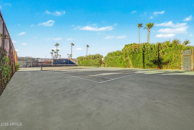 7644 W BLUEFIELD Avenue, Glendale, AZ 85308