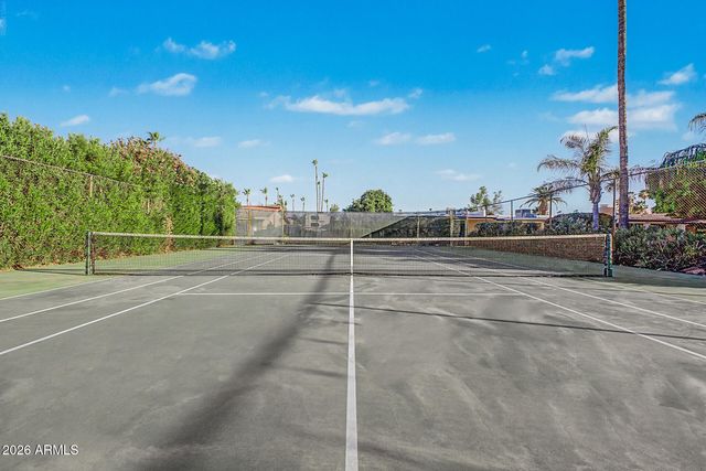 7644 W BLUEFIELD Avenue, Glendale, AZ 85308