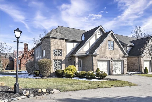 1 Aberdeen Court, Rocky River, OH 44116