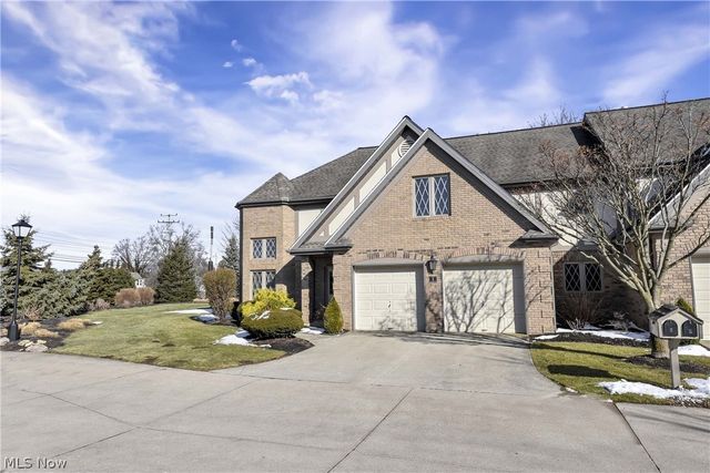 1 Aberdeen Court, Rocky River, OH 44116