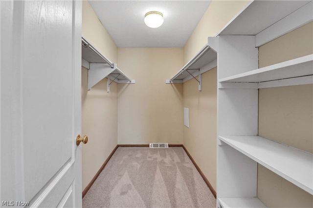 1 Aberdeen Court, Rocky River, OH 44116