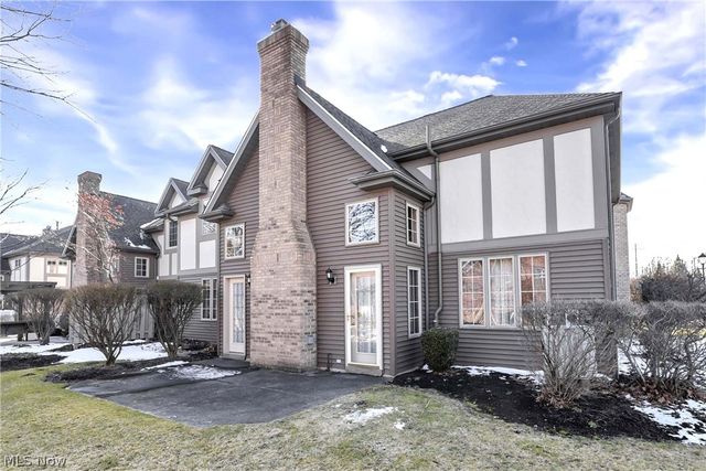 1 Aberdeen Court, Rocky River, OH 44116