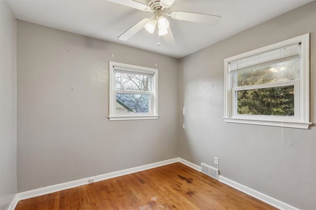 919 Watrous Avenue, Des Moines, IA 50315