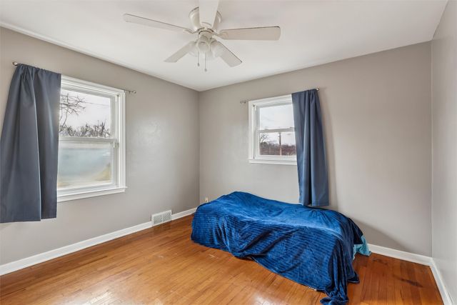 919 Watrous Avenue, Des Moines, IA 50315