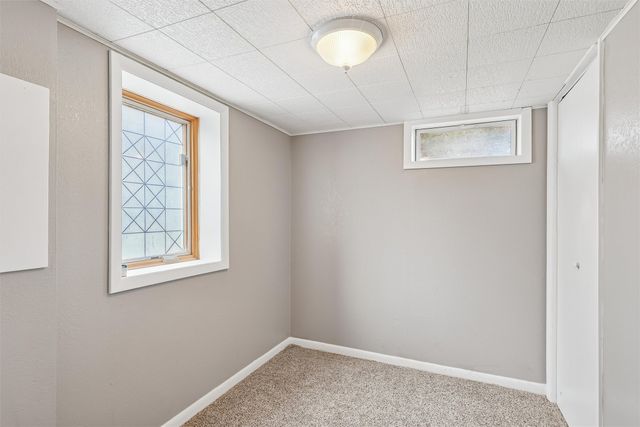 919 Watrous Avenue, Des Moines, IA 50315