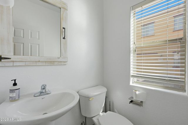 4678 E REDFIELD Road, Gilbert, AZ 85234