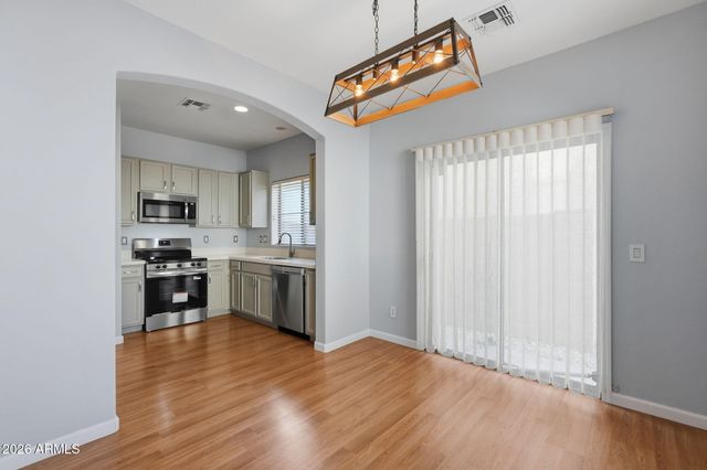 4678 E REDFIELD Road, Gilbert, AZ 85234