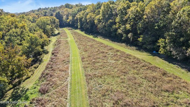 1193 Castlerock Dr, Shepherdsville, KY 40165