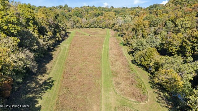1193 Castlerock Dr, Shepherdsville, KY 40165