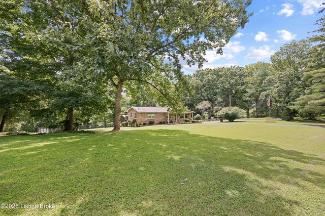 1193 Castlerock Dr, Shepherdsville, KY 40165