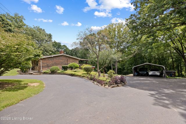1193 Castlerock Dr, Shepherdsville, KY 40165