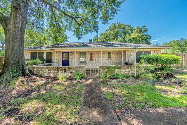 200 S Birch Street, Van, TX 75790